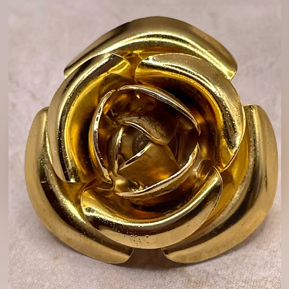 Vintage Gold Tone Rose Flower Brooch Pin